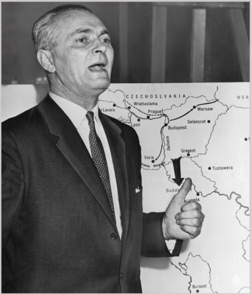 Professor Béla Király